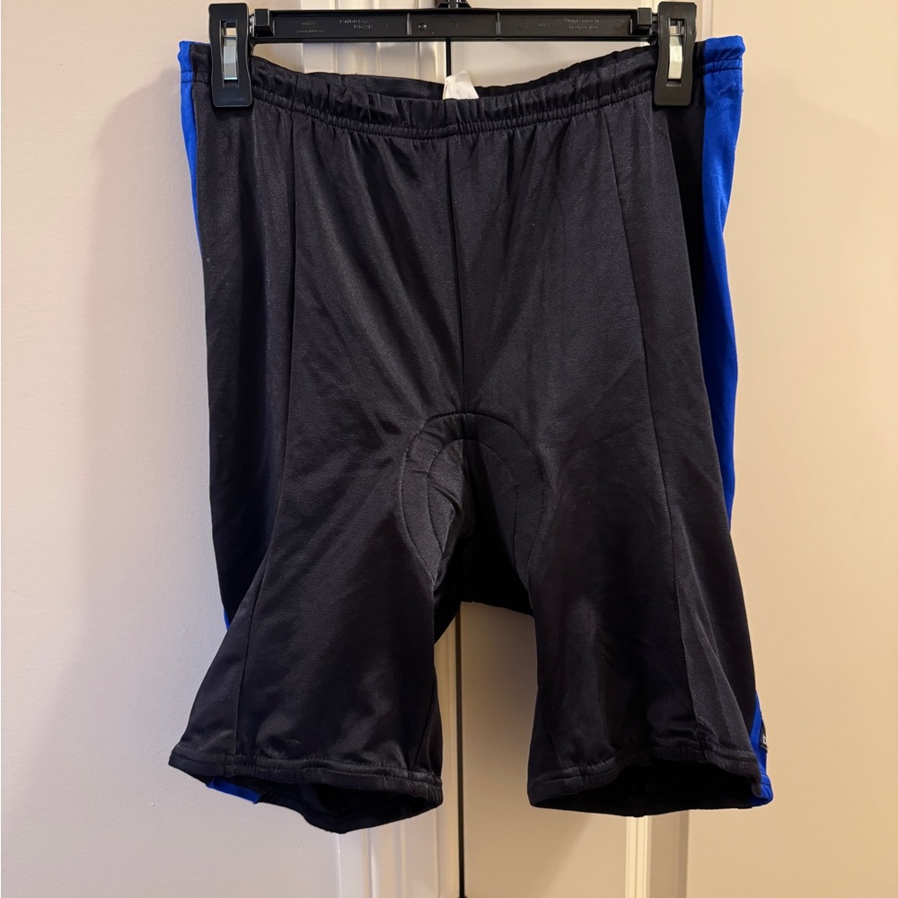 Bellwether Unisex Padded Biking Shorts